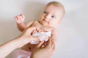 Gentle Alternatives to Baby Wipes