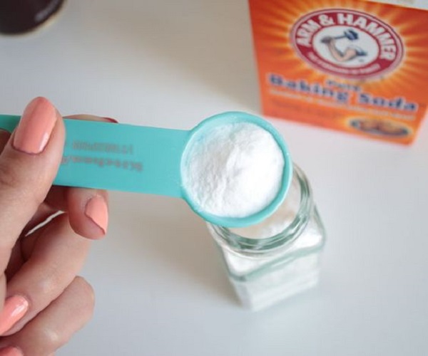 Transform Baby Powder into Dry Shampoo.