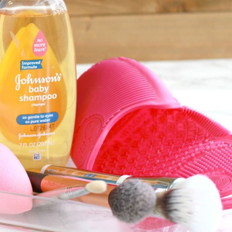 how to clean makeup brushes with baby shampoo