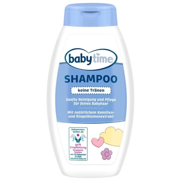 baby eats shampoo